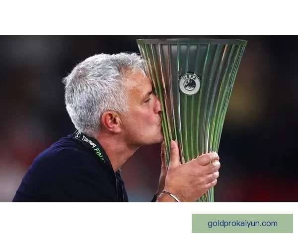 穆里尼奥与球员关系持续升温，球队氛围值得关注