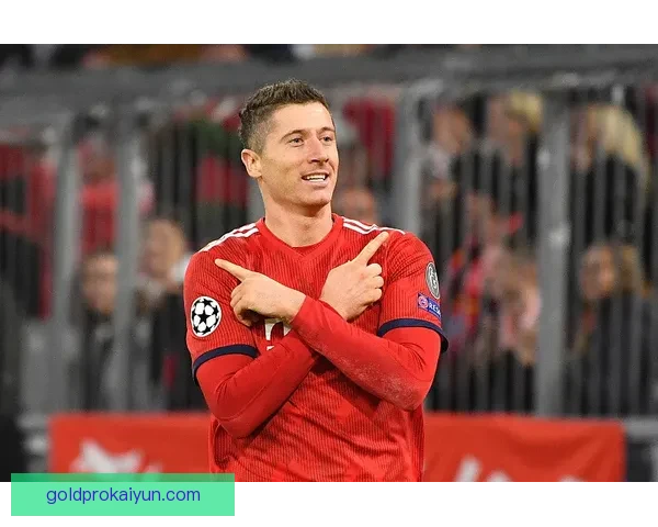 马尔蒂尼中卫表现持续稳定，展现出卓越的防守能力与领导气质